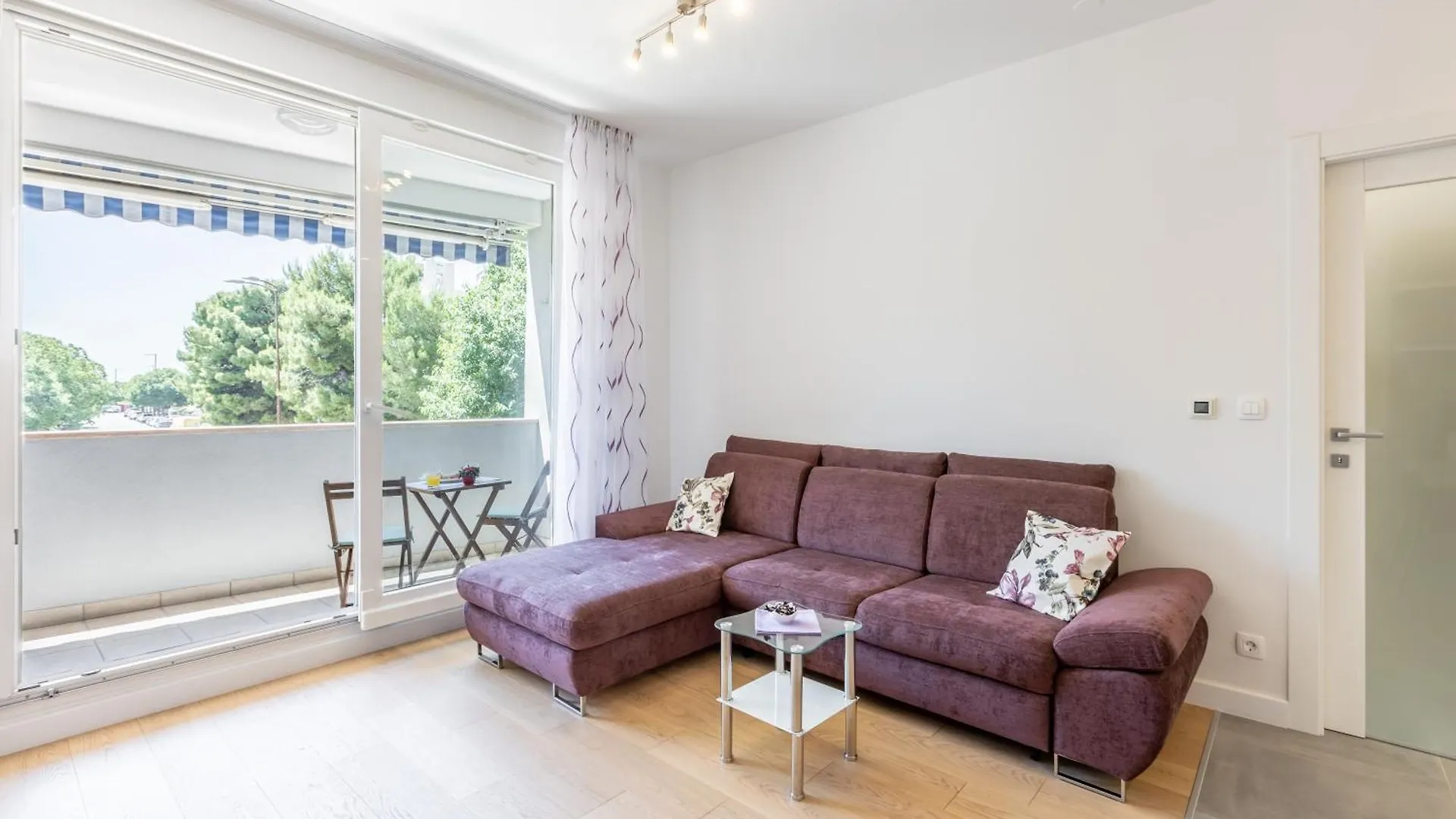 ספליט Apartment Ema 3