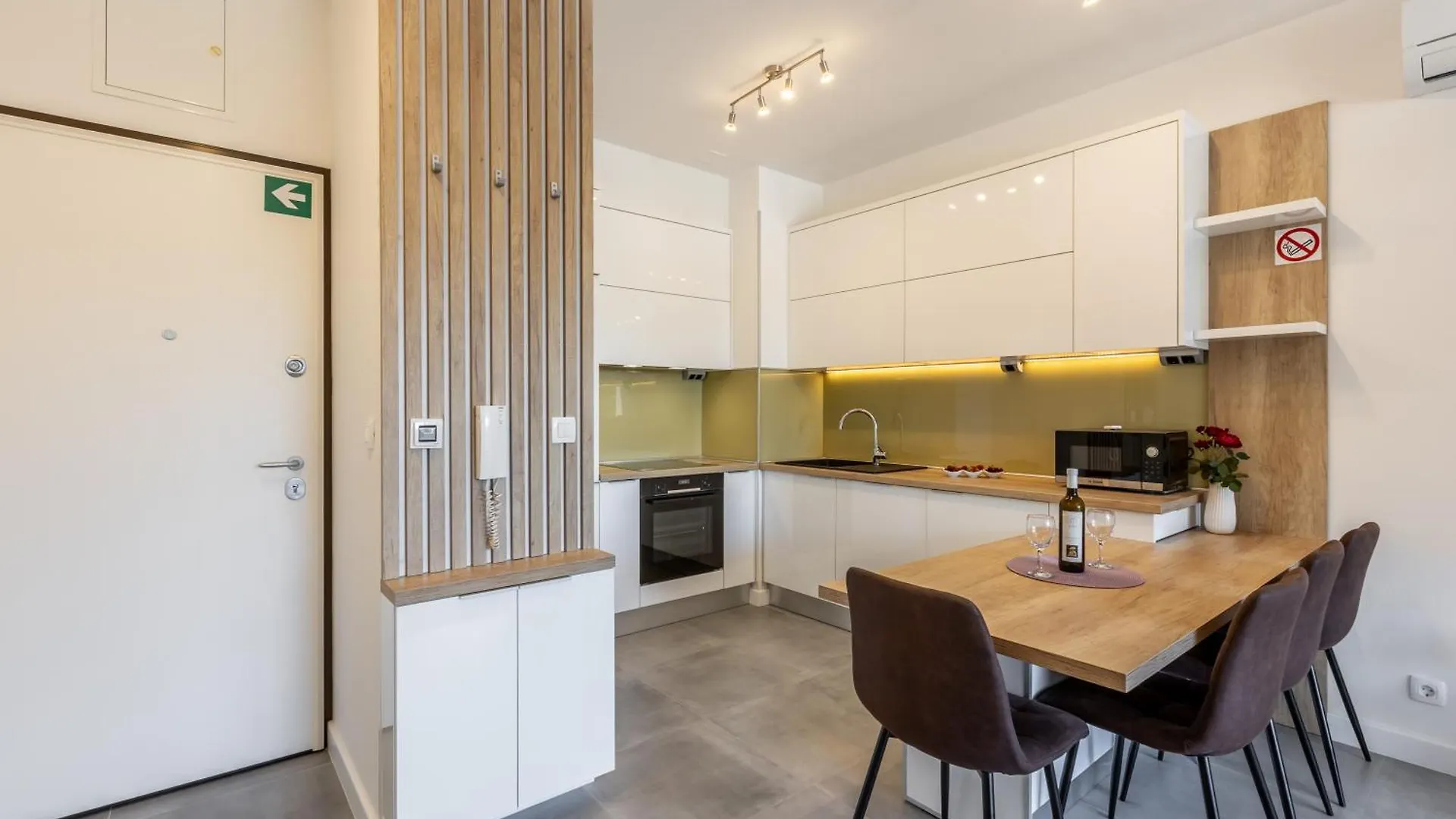 ספליט Apartment Ema 3