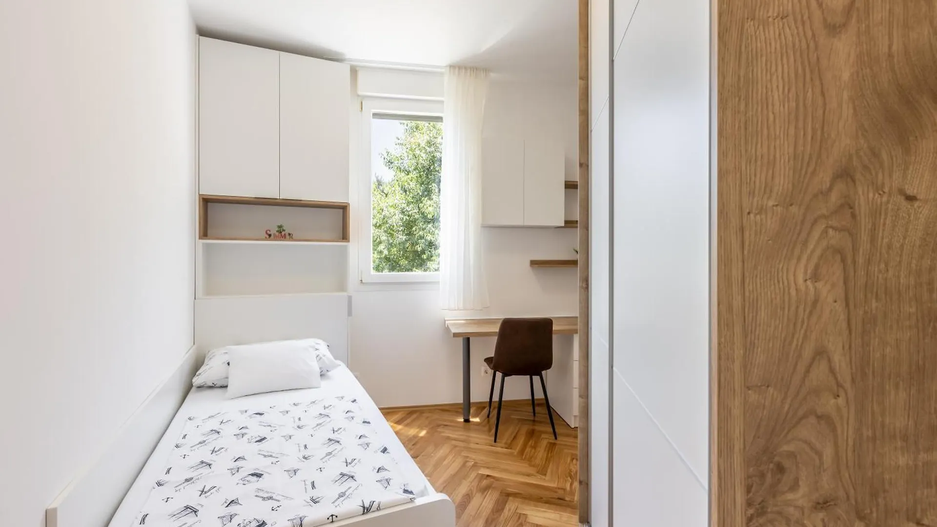 ספליט Apartment Ema 3 0*,